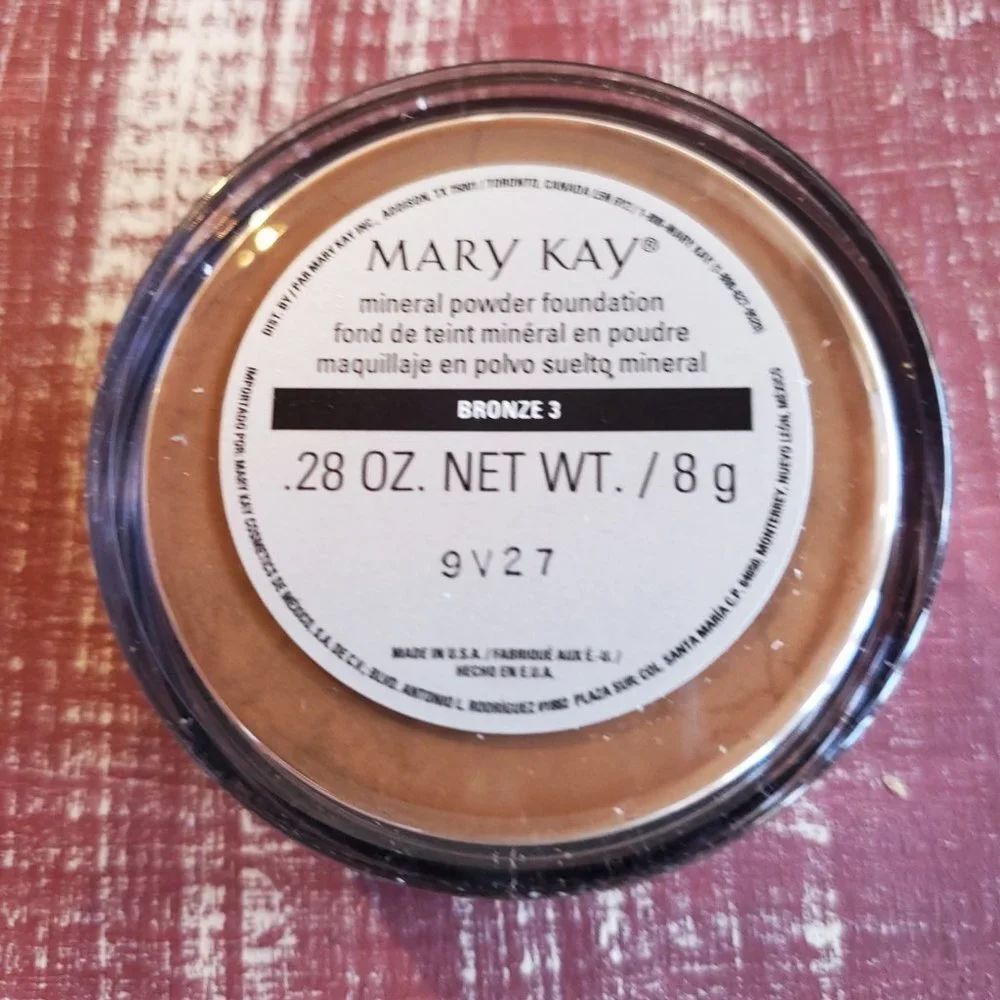 Bronze 3 Mary Kay Mineral Powder Foundation - Hard to Find - Discontinued